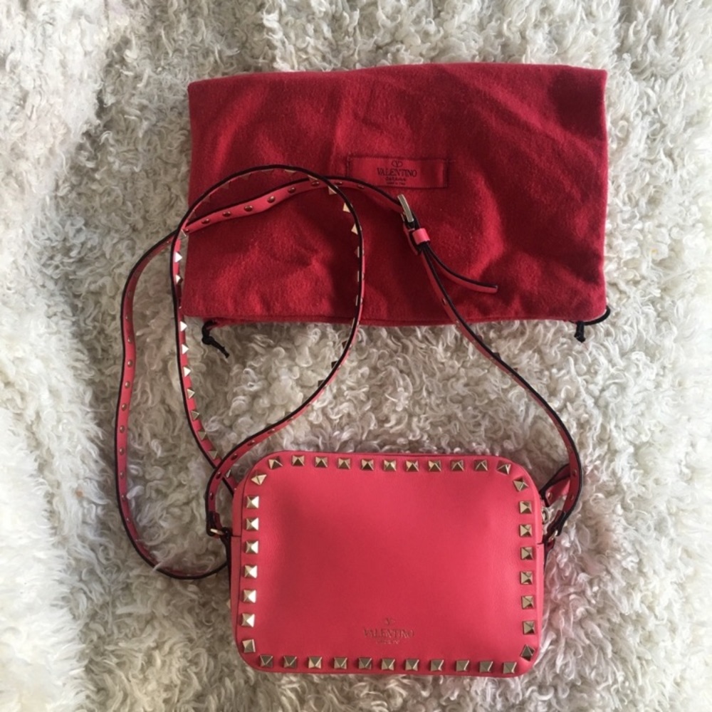 Valentino Rockstud camera bag - Picture 3 of 10